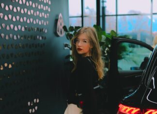 Kleider Machen Leute: Wie Kleidung Unsere Wahrnehmung Prägte