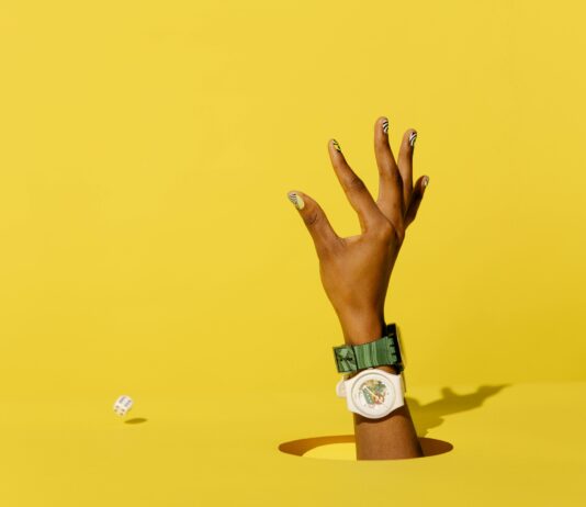 Schwarze Kleider: Entdecke Die Magie Eleganter Styles!