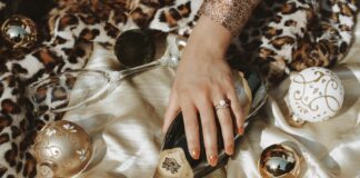 Satin Kleid: Entdecke Die Eleganz Und Vielseitigkeit Für Jeden Anlass