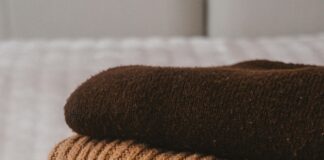 Beiges Kleid: So Stylst Du Es Für Jeden Anlass Perfekt!