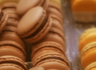 Bunte Kleider: Entdecke Die Neuesten Trends Für Jeden Anlass