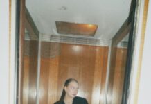 Korsett Kleid: Entdecke Die Magie Der Figurbetonten Mode